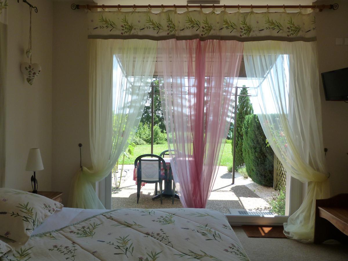 Hotel La Terrasse Marnand Pokoj fotografie